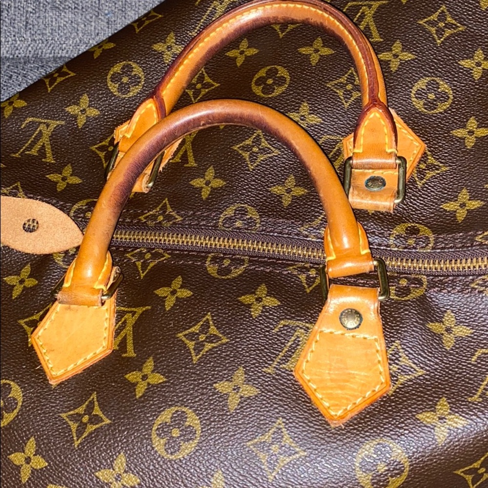Louis Vuitton Speedy 35